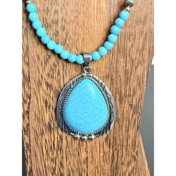 Paparazzi - Evolution Blue Necklace (Turquoise Crackle Stone) - Picture 3 of 7